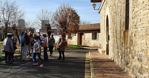 imagen Preparando la Navidad en ELORRIAGA.   